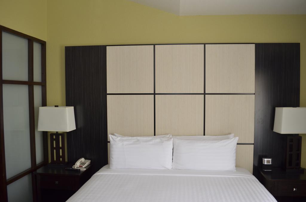 Super 8 By Wyndham Irving/Dfw Apt/North Exterior foto
